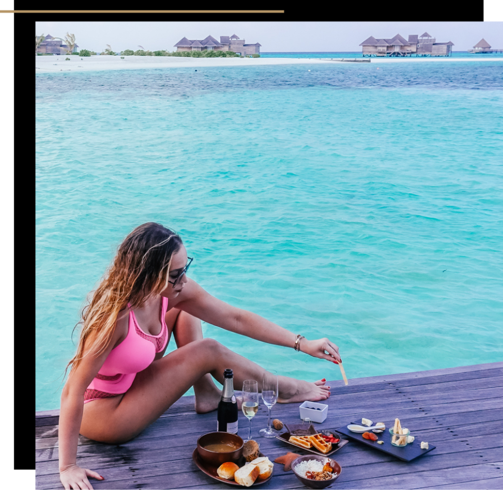 Isabella eating breakfast at Gili Lakanfushi 